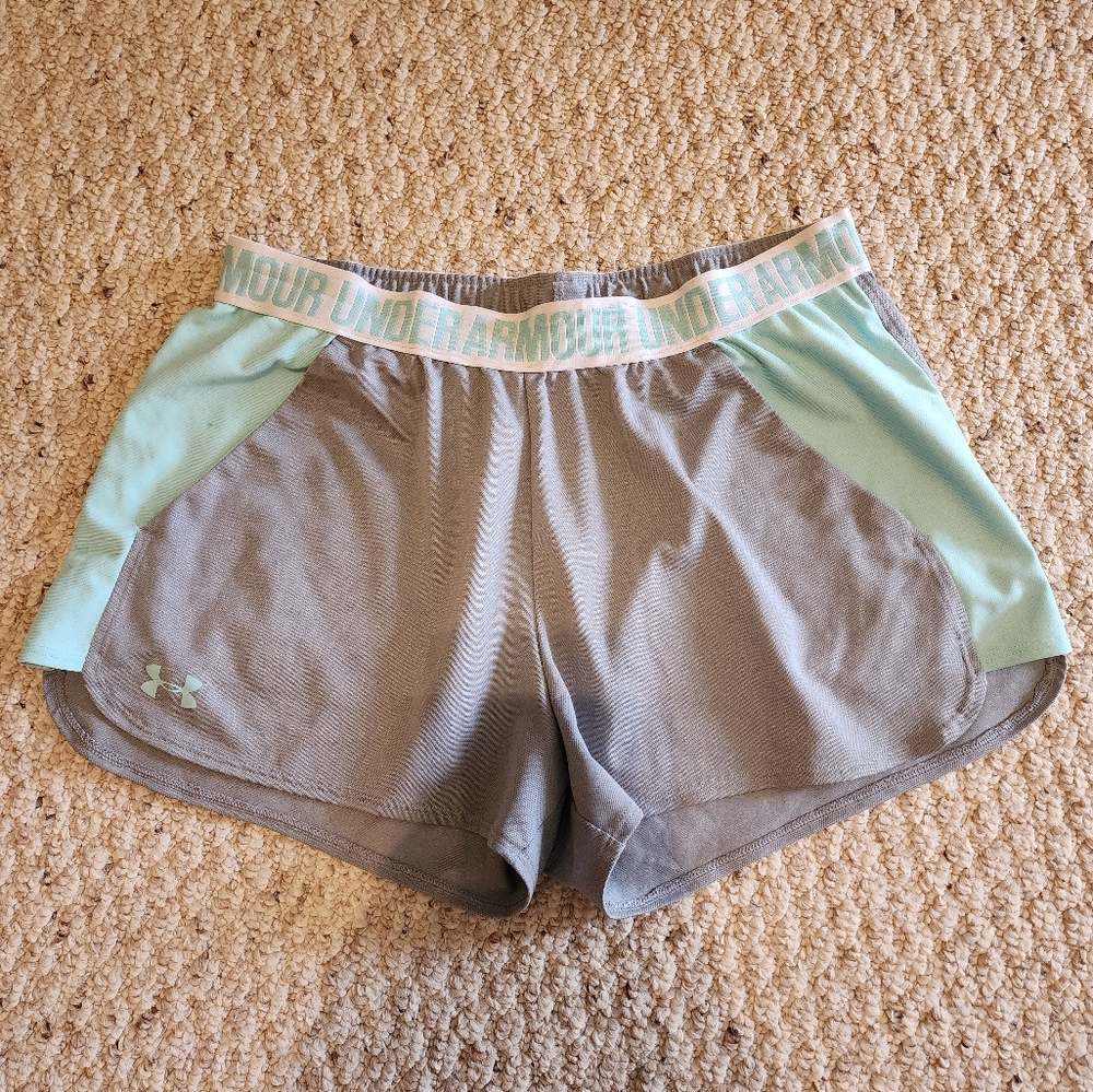 Ladies large Under Armour shorts